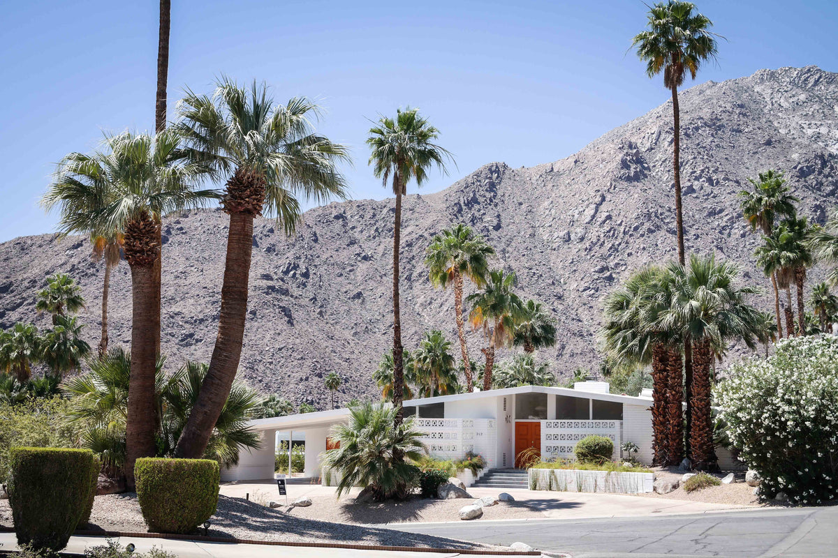 A Palm Springs Alexander house flanked by breeze block screen walls